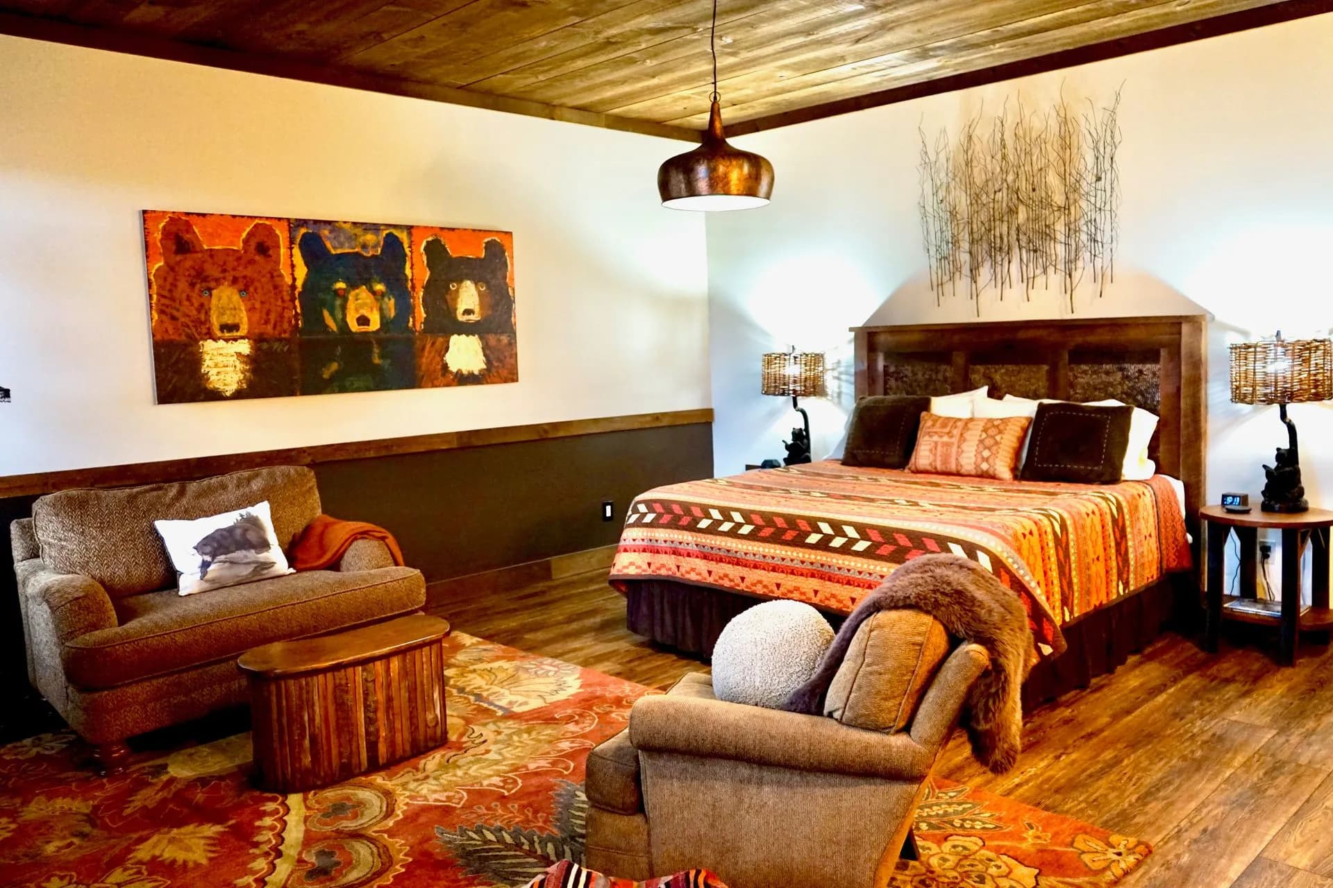 The Dogwood Inn - Boutique Mountain Retreat, Blue Ridge GA