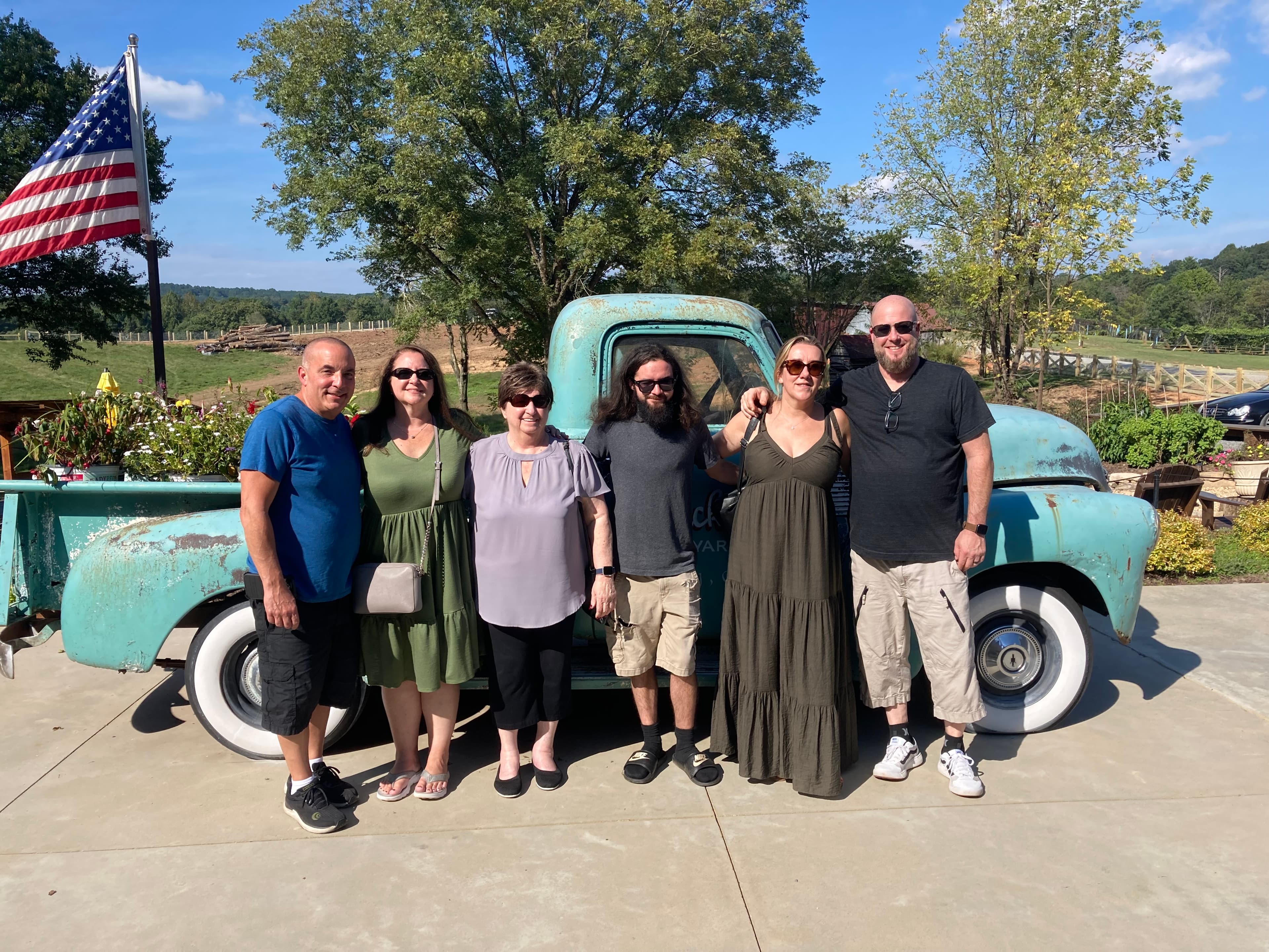 Lake and pasture estate atmosphere for Dawsonville corridor wedding shuttles